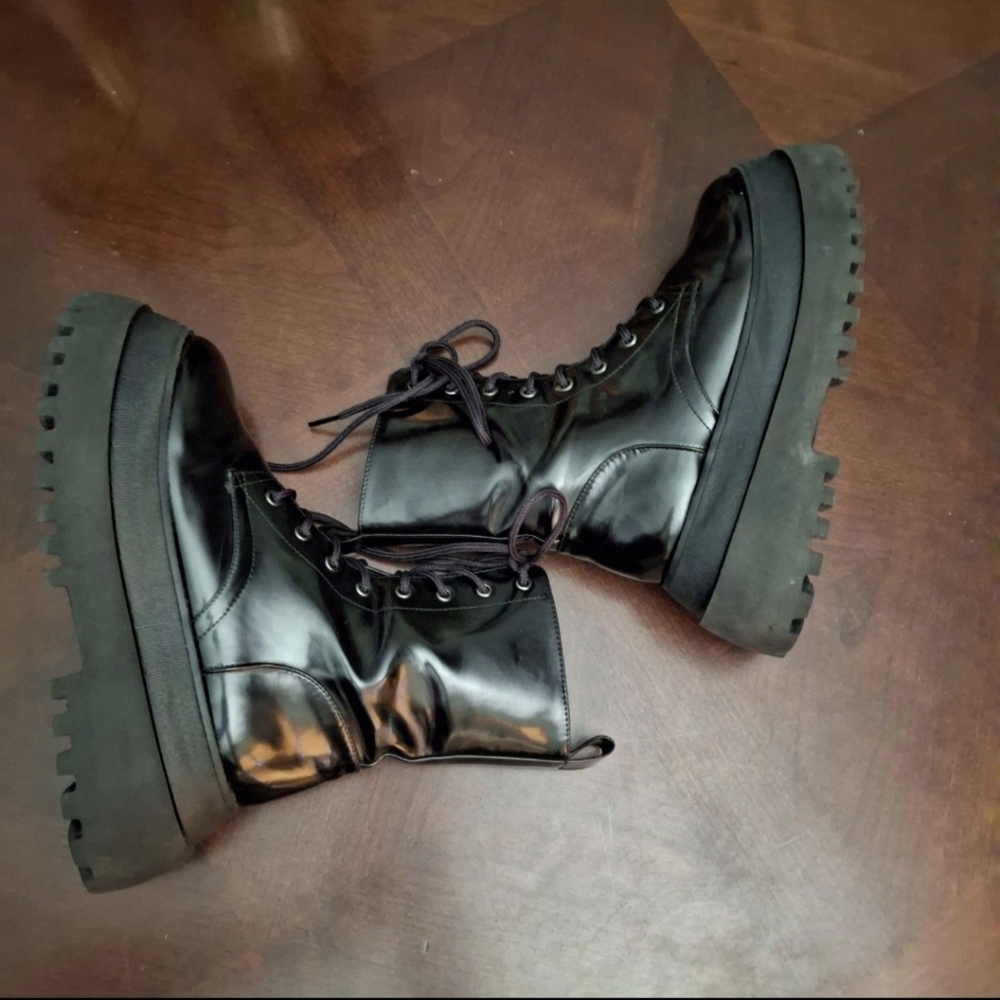 Dolls Kill Platform Patent Leather Black Combat Boots Women Size 7 - Picture 4 of 15